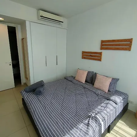 Unixx Seaview Apartment Pattaya Exterior photo