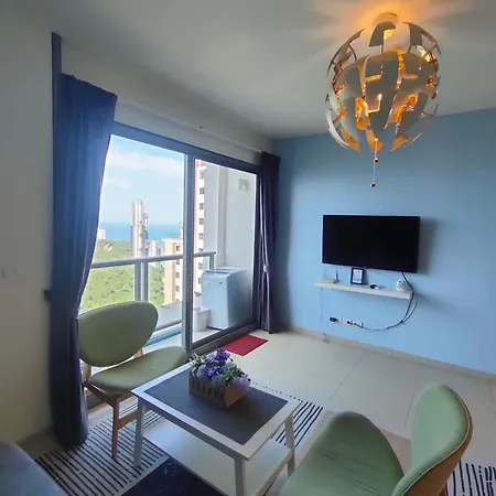 Unixx Seaview Apartment Pattaya Exterior photo